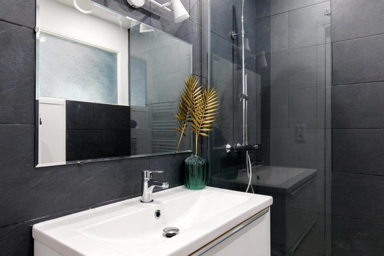 Love Suite And Spa - คานส์ ภายนอก รูปภาพ